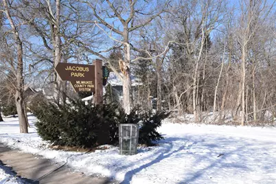 6426 W Wisconsin Ave, Wauwatosa, WI 53213 - Photo 38