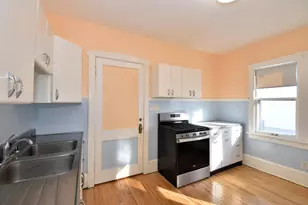 6426 W Wisconsin Ave, Wauwatosa, WI 53213 - Photo 14