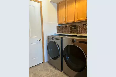 800  Elise Ct, Waukesha, WI 53189 - Photo 16