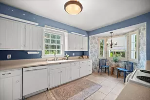 208 Maple Terrace, Oconomowoc, WI 53066 - Photo 14