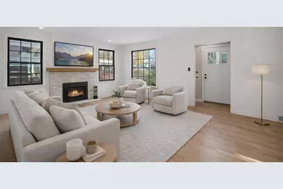 208  Maple Ter, Oconomowoc, WI 53066 - Photo 6