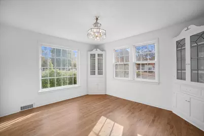 208  Maple Ter, Oconomowoc, WI 53066 - Photo 10