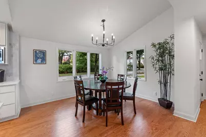 2578 N 88th St, Wauwatosa, WI 53226 - Photo 8