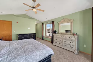 1520 Raintree Ln, Racine, WI 53406 - Photo 12