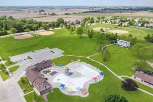 36 W Sedgemeadow St, Elkhorn, WI 53121 - Photo 32