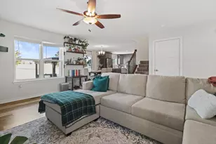 312 Big Bend Way, Hartford, WI 53027 - Photo 12