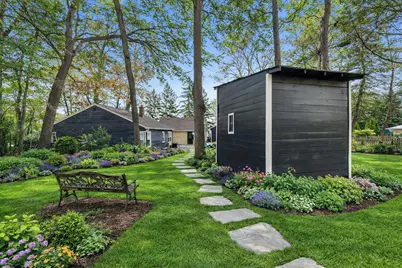 W156N8813  Pilgrim Rd, Menomonee Falls, WI 53051 - Photo 18