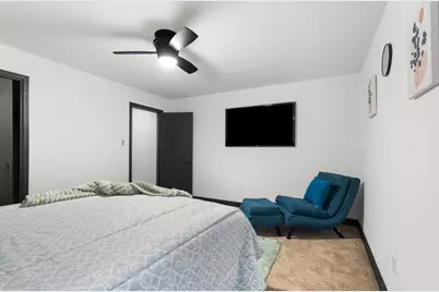 W156N8813  Pilgrim Rd, Menomonee Falls, WI 53051 - Photo 12