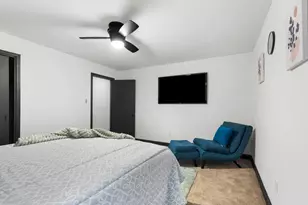 W156N8813 Pilgrim Rd, Menomonee Falls, WI 53051 - Photo 12