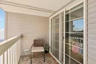 9213 S Aspen Dr, Oak Creek, WI 53154 - Photo 10