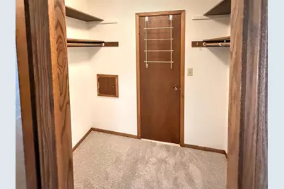 11025 N Balsam Tree Ct #47, Mequon, WI 53092 - Photo 10