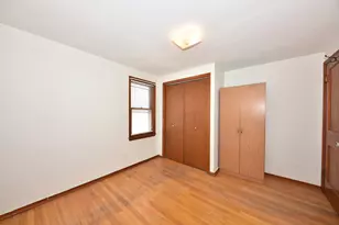 4720 W Montrose Ave, Milwaukee, WI 53219 - Photo 12