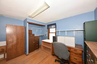 4720 W Montrose Ave, Milwaukee, WI 53219 - Photo 14