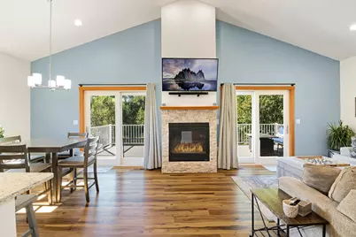 1505  La Crescent St, Campbell, WI 54603 - Photo 6