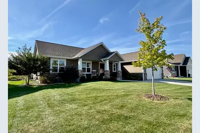 8425  Westminster Dr, Sturtevant, WI 53177 - Photo 2