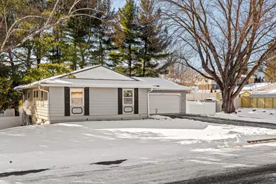 1211 W Circle Dr, Sparta, WI 54656 - Photo 2