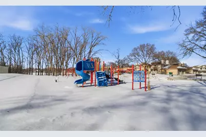 16370 W Coachlight Dr, New Berlin, WI 53151 - Photo 30