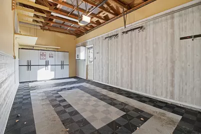 16370 W Coachlight Dr, New Berlin, WI 53151 - Photo 28