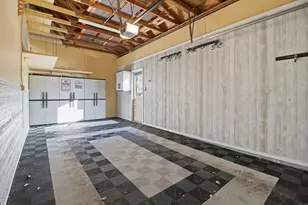 16370 W Coachlight Dr, New Berlin, WI 53151 - Photo 28