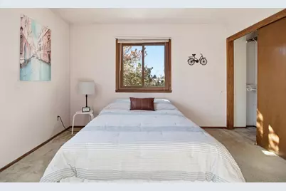 16370 W Coachlight Dr, New Berlin, WI 53151 - Photo 16