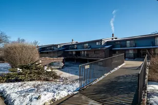 8530 W Waterford Ave, Greenfield, WI 53228 - Photo 24