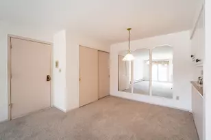 8530 W Waterford Ave, Greenfield, WI 53228 - Photo 6