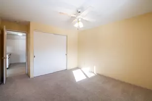 8530 W Waterford Ave, Greenfield, WI 53228 - Photo 14