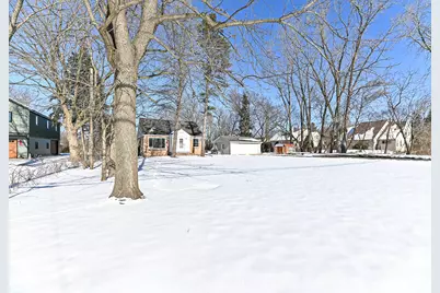 S77W15886  Woods Rd, Muskego, WI 53150 - Photo 4