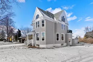 704 Grand Ave, Sheboygan, WI 53083 - Photo 2