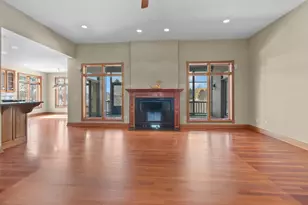 1217 Bridget Ct, Fontana, WI 53125 - Photo 8