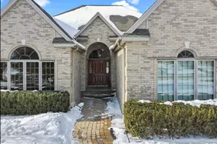 1217 Bridget Ct, Fontana, WI 53125 - Photo 4