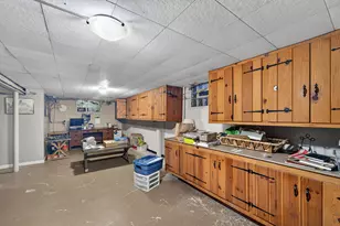 2811 Erie St, Racine, WI 53402 - Photo 14