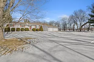 W326S8064 County Rd EE, Mukwonago, WI 53149 - Photo 12