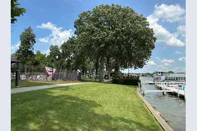 2400 E Geneva St #1812, Delavan, WI 53115 - Photo 4