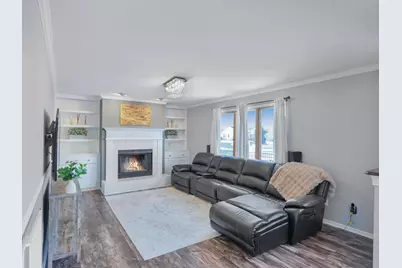 1822  Newberry Ln, Racine, WI 53402 - Photo 10