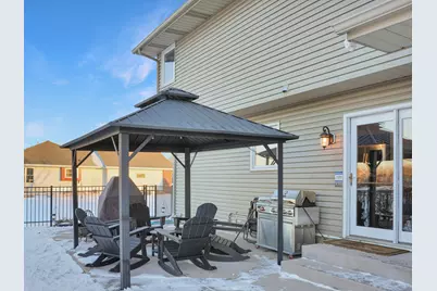 1822  Newberry Ln, Racine, WI 53402 - Photo 2