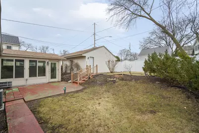 2020  Menomonee River Pkwy, Wauwatosa, WI 53226 - Photo 28