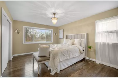 2020  Menomonee River Pkwy, Wauwatosa, WI 53226 - Photo 14