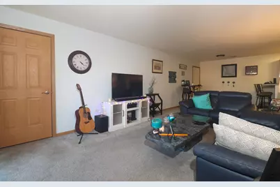 210 E Remer Rd #203, Elkhorn, WI 53121 - Photo 2