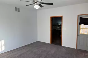 825 Smith St, Stevens Point, WI 54481 - Photo 8