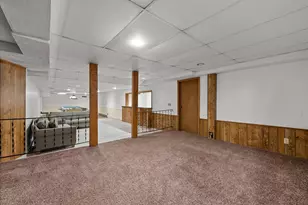 8704 W Bonniwell Rd, Mequon, WI 53097 - Photo 28