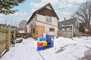 2414 N Weil St, Milwaukee, WI 53212 - Photo 24