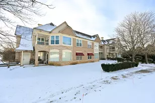 7045 S Riverwood Blvd, Franklin, WI 53132 - Photo 2