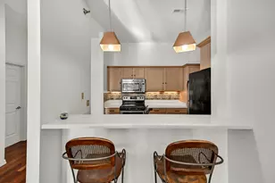 7045 S Riverwood Blvd, Franklin, WI 53132 - Photo 10