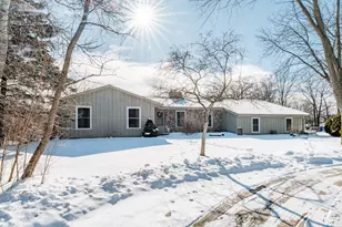 N69W27233 Hickory Chasm Dr, Lisbon, WI 53089 - Photo 10