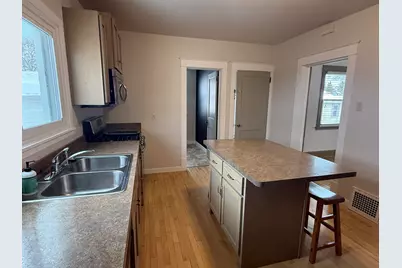 2211  Wedemeyer St, Sheboygan, WI 53081 - Photo 10