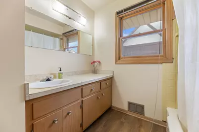 11801 W Janesville Rd, Hales Corners, WI 53130 - Photo 46