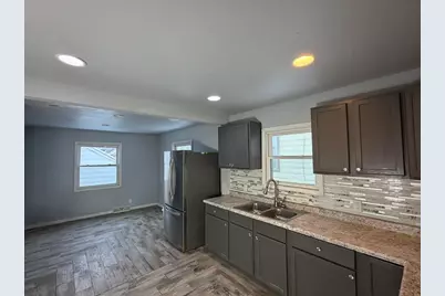 3956 N 41st St, Milwaukee, WI 53216 - Photo 18