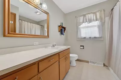 532  Rose Ann Dr, Burlington, WI 53105 - Photo 16