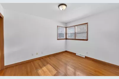 532  Rose Ann Dr, Burlington, WI 53105 - Photo 14